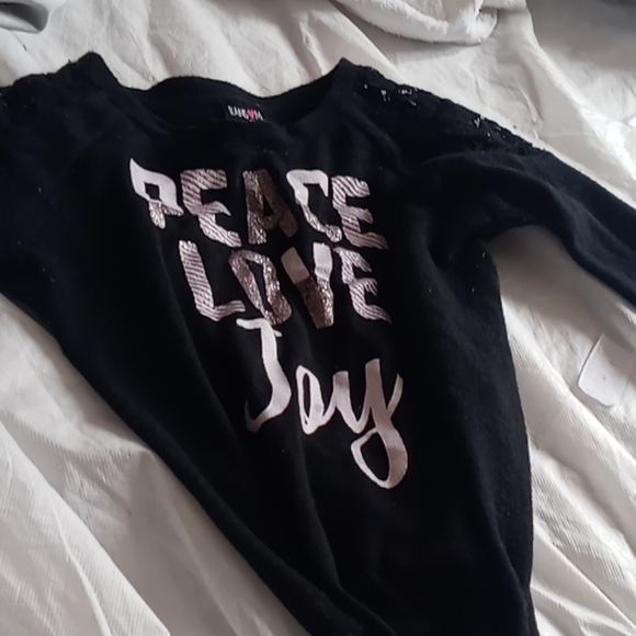 Shirt - Picture 1 of 2